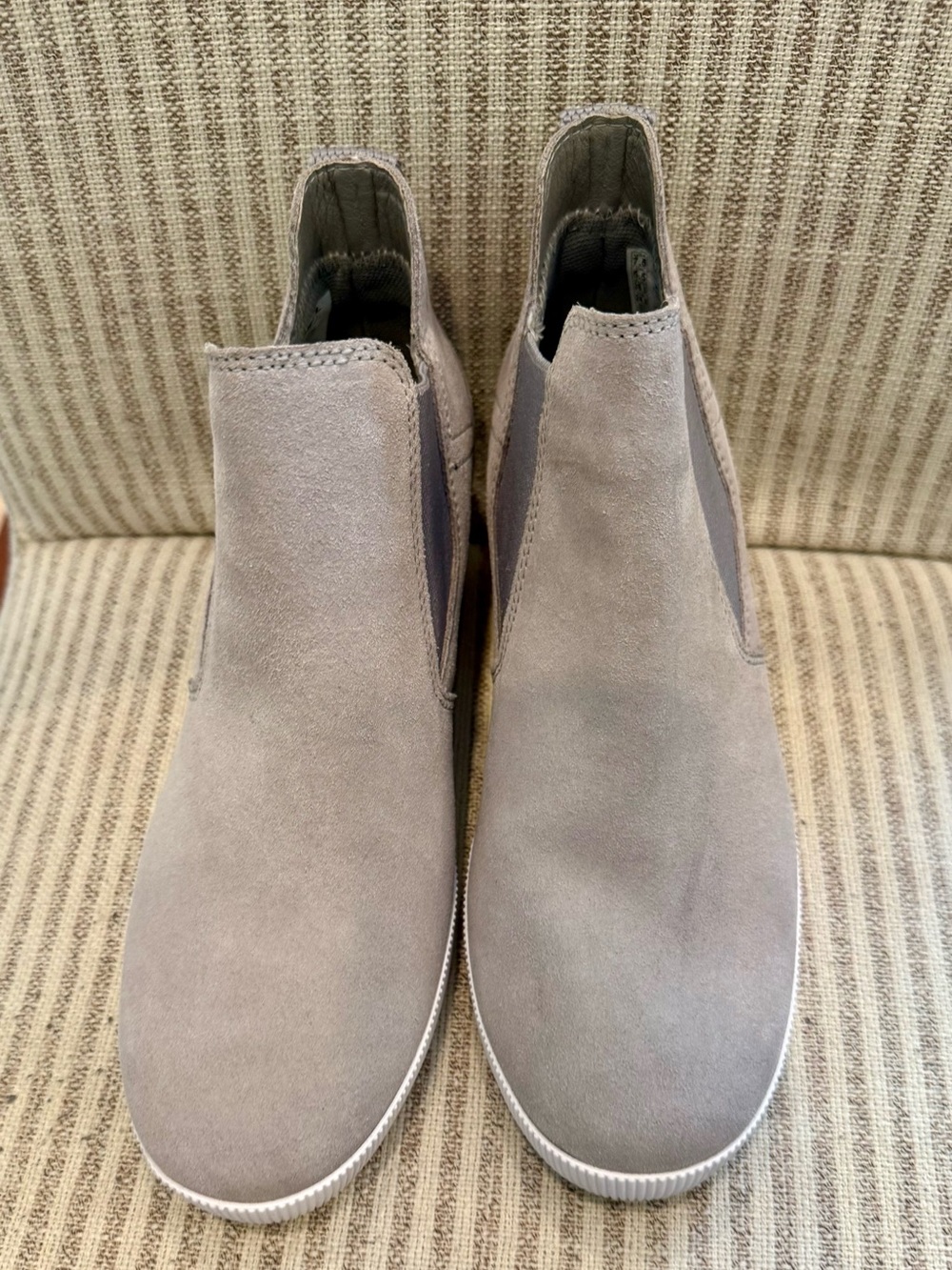 New Women's Sorel Out & Slip
On Wedge Chelsea grey suede boots # Chelsea #Fall - Picture 2 of 5